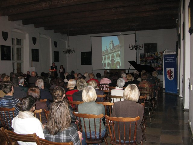 036-CS@G9@20091113_180433_0183.JPG.medium.jpeg