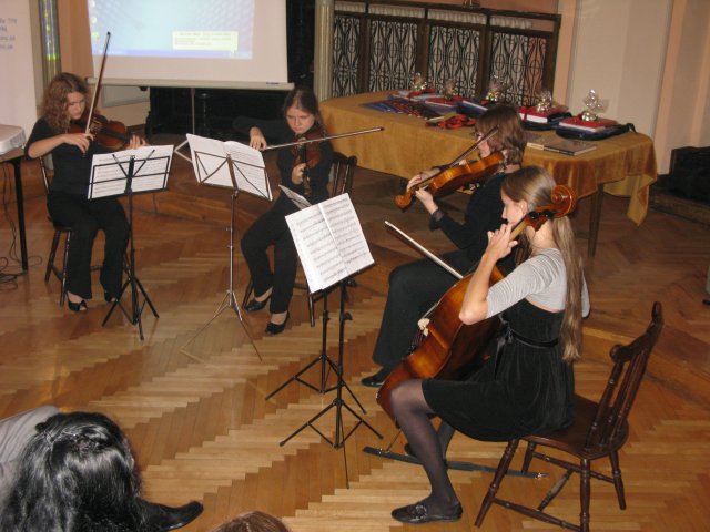 077-CS@G9@20091114_183526_0314.JPG.medium.jpeg